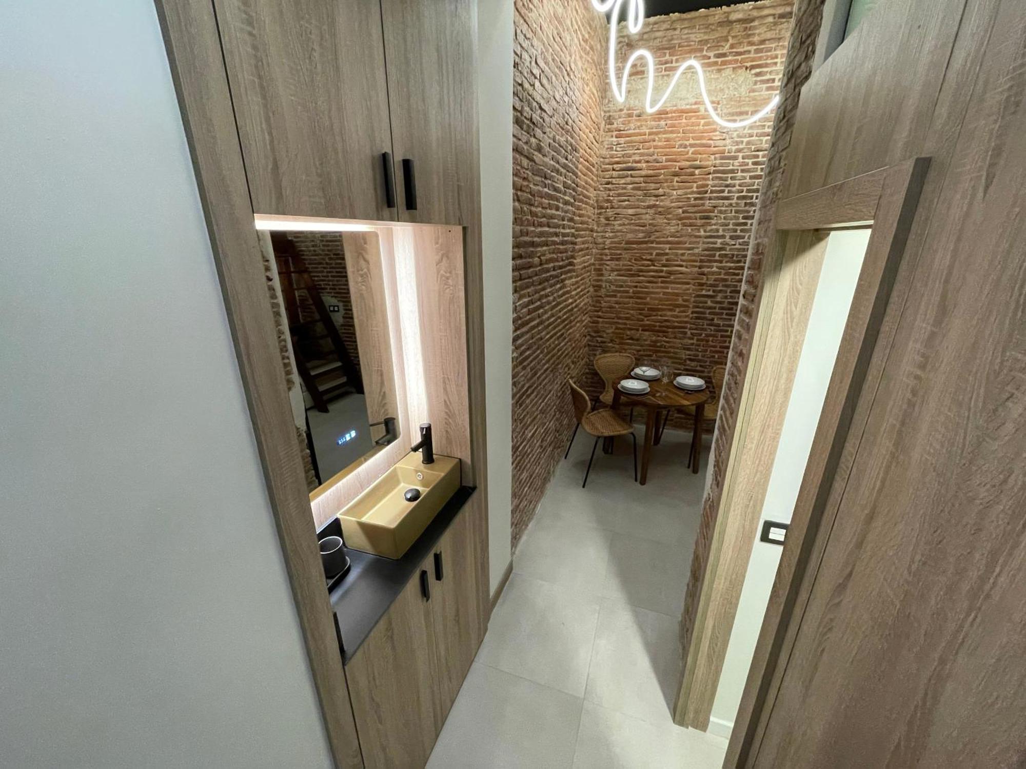 Apartamento Moderno En Edificio Historico Madrid Exterior photo